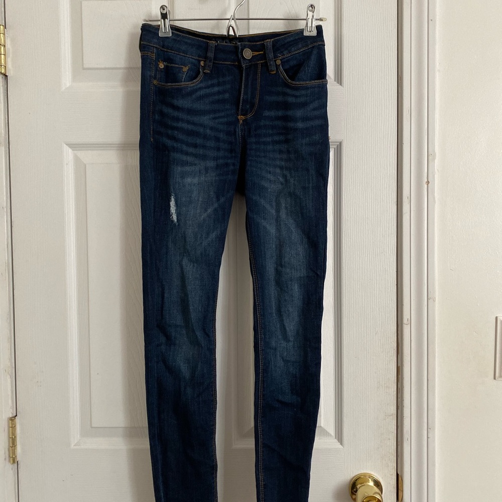 Dark blue ripped Jeans